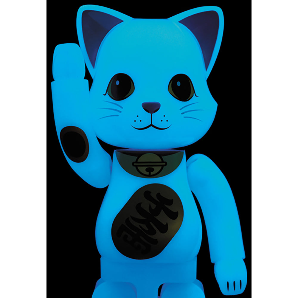 NY@BRICK 招き猫 青蓄光 400%_2