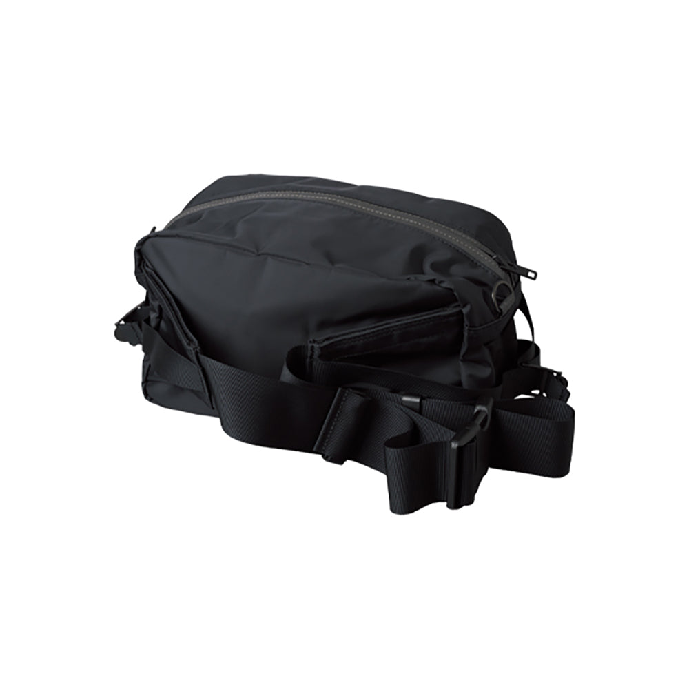 PORTER × BE@RBRICK BLACK/REFLECTIVE WAIST BAG_1