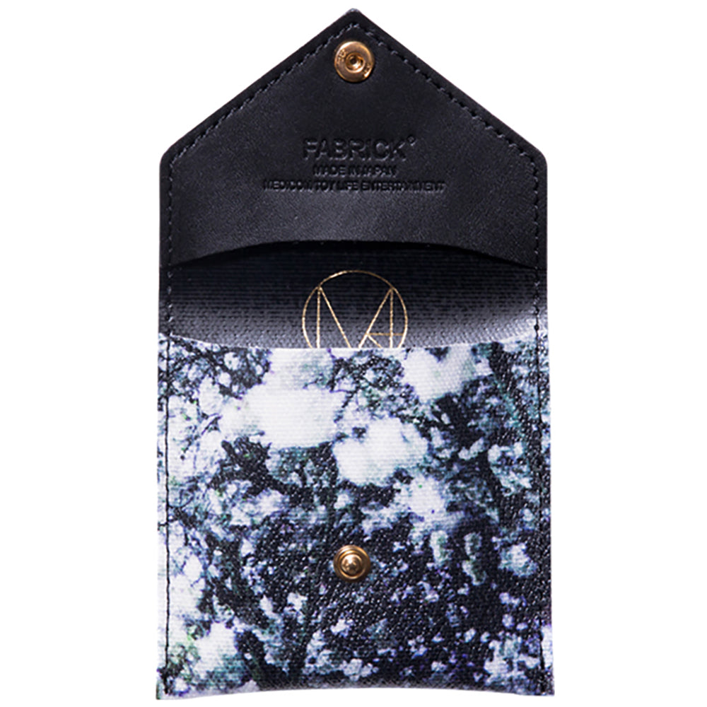 MLE M / mika ninagawa シリーズ『YOSAKURA』 COIN & EARPHONES CASE_1