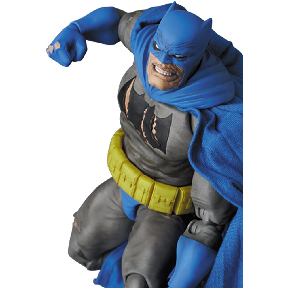 MAFEX BATMAN（TDKR:The Dark Knight Triumphant）_1