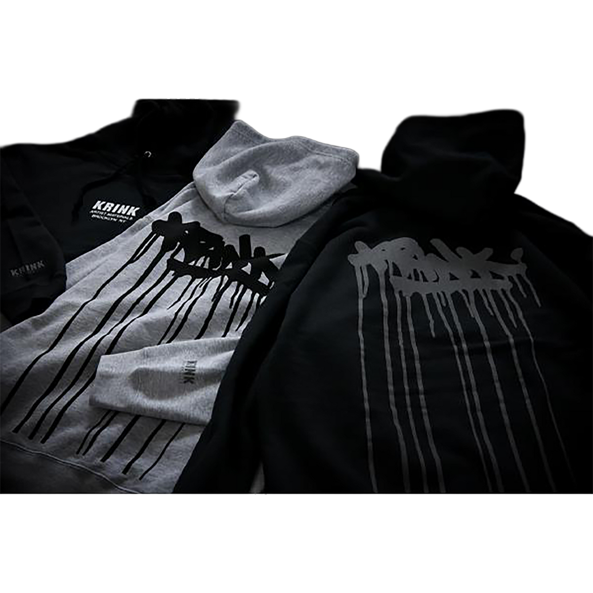 PULLOVER HOODED "GRAPHIC"