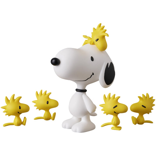UDF PEANUTS SERIES 19 Happiness is all your friends