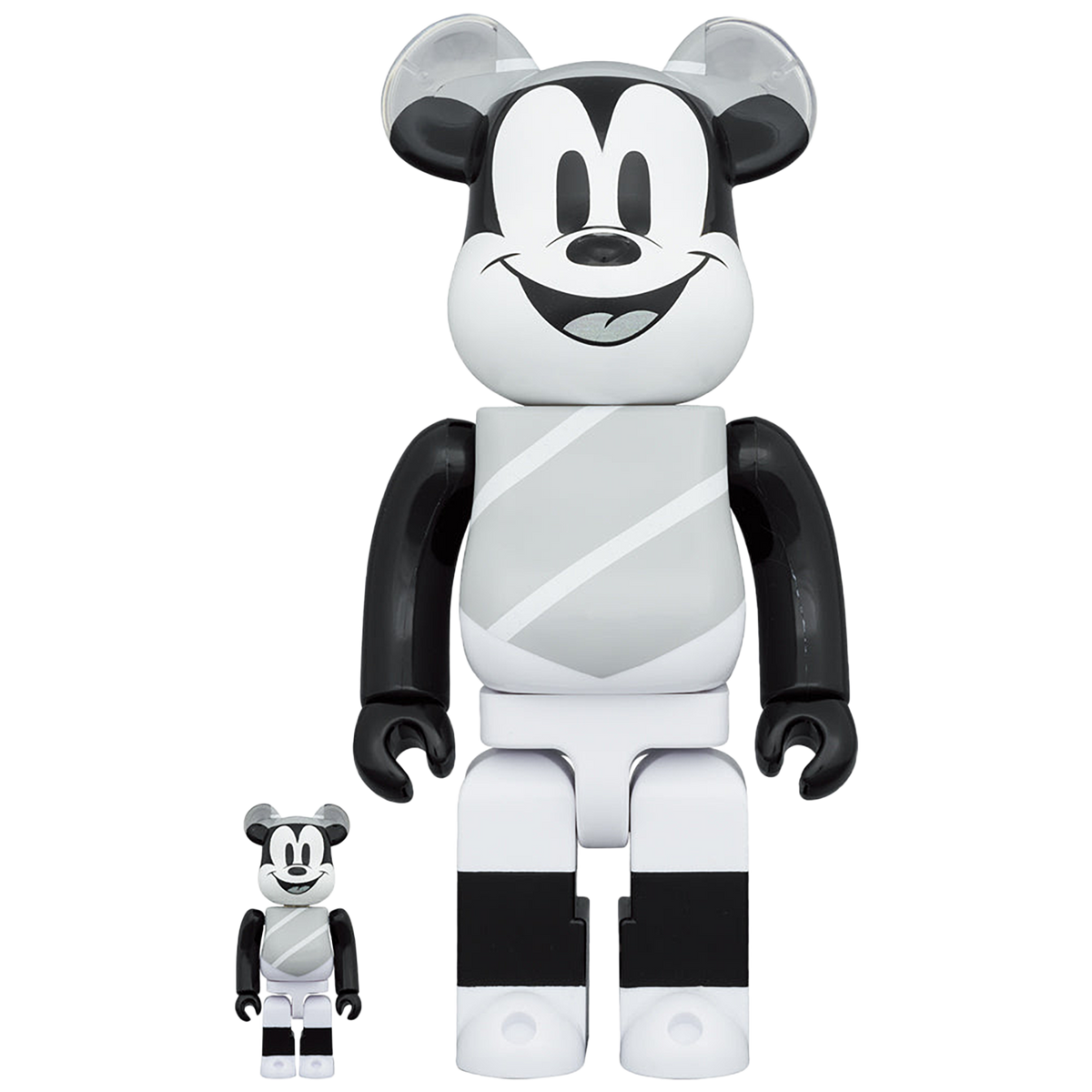 BE@RBRICK HAT AND PONCHO MICKEY 100％ & 400％