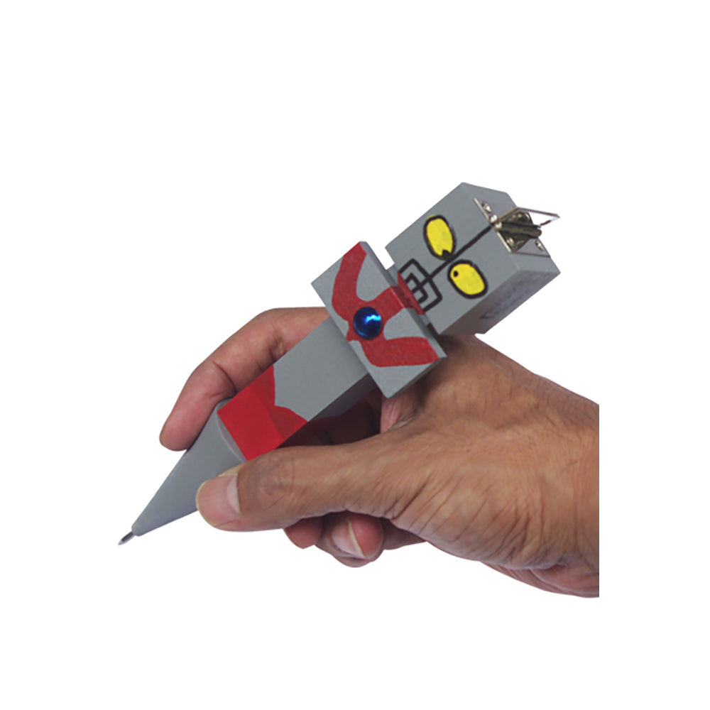コレジャナイロボールペン（ウルトラマン）_1