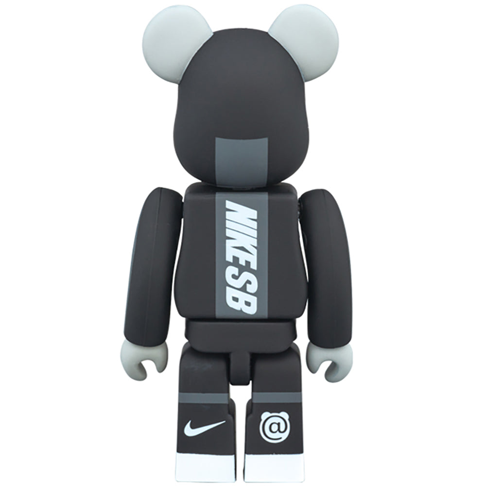 BE@RBRICK NIKE SB BLACK 100％ & 400％_2