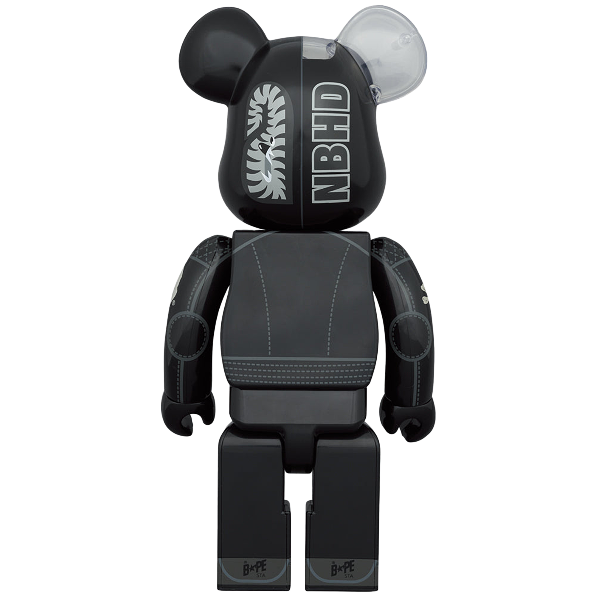 A BATHING APE(R) × NEIGHBORHOOD(R) BE@RBRICK 100％ & 400％