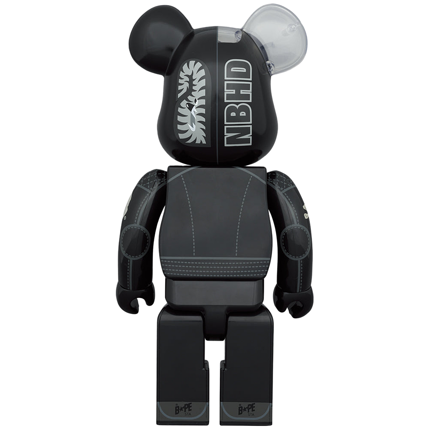 A BATHING APE(R) × NEIGHBORHOOD(R) BE@RBRICK 100％ & 400％