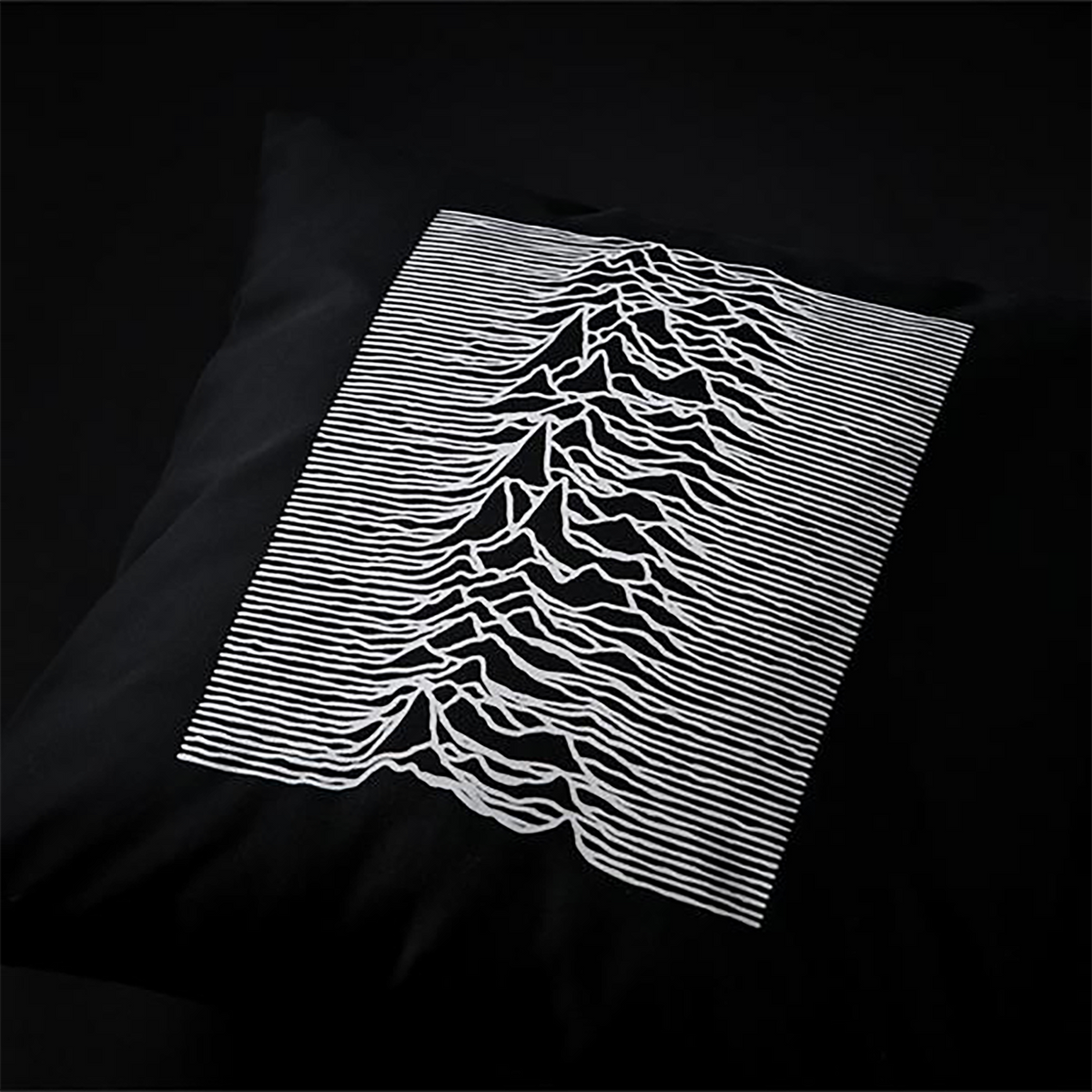 SQUARE CUSHION "UNKNOWN PLEASURES"