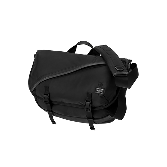「PORTER × BE@RBRICK」 BLACK／REFLECTIVE MESSENGER BAG