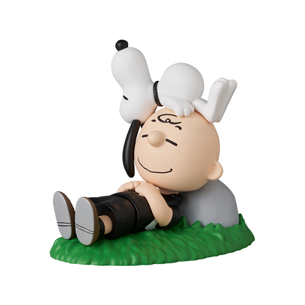 UDF SNOOPY MUSEUM TOKYO NAPPING CHARLIE BROWN & SNOOPY_0