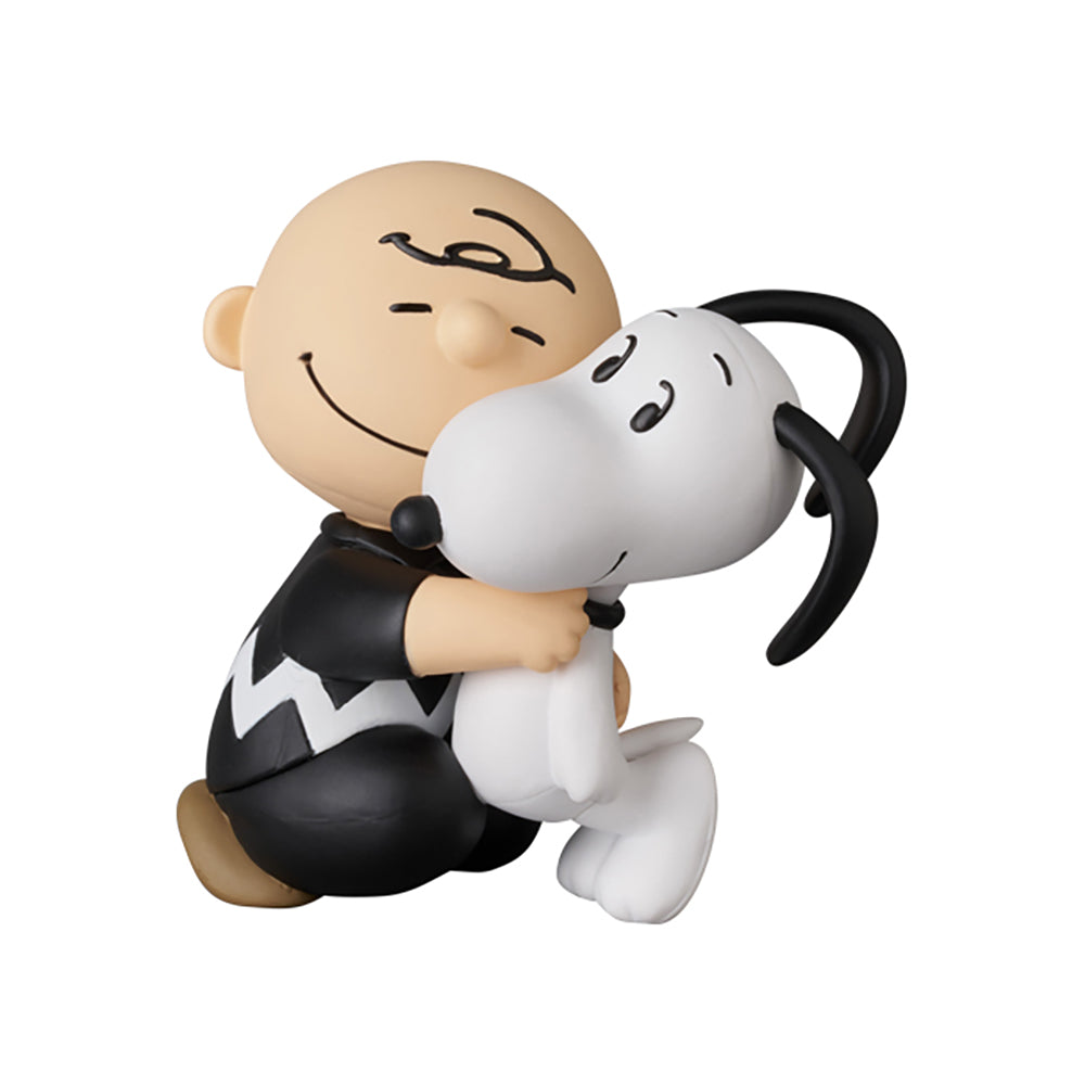 UDF SNOOPY MUSEUM TOKYO CHARLIE BROWN & SNOOPY(HUG)_0