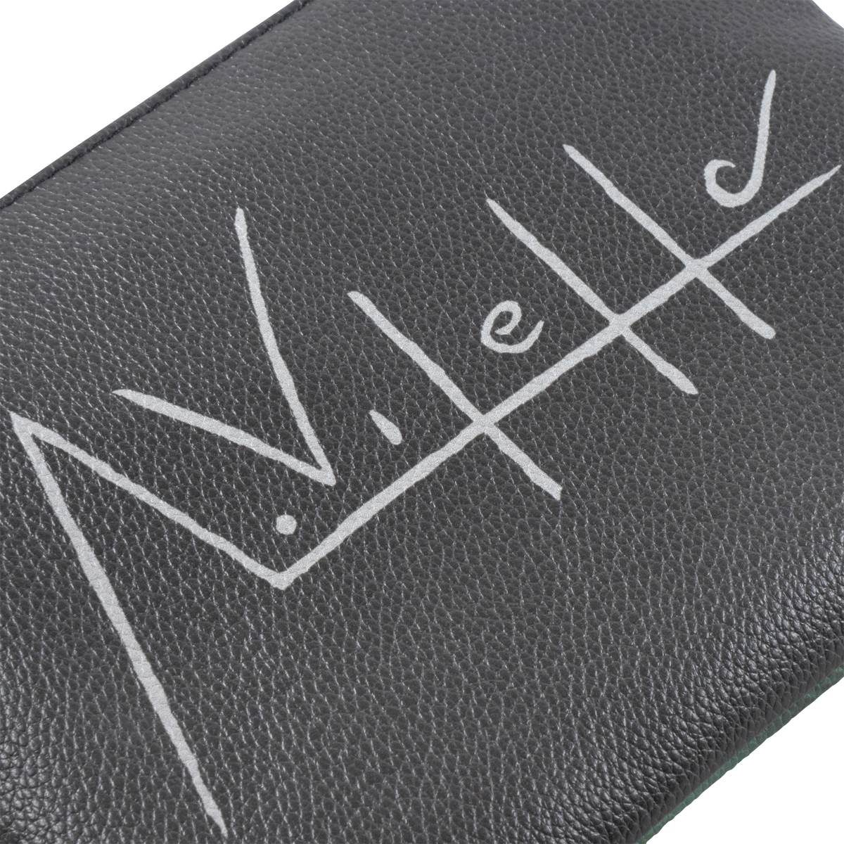 MLE × August Vilella POUCH《2026年10月発売予定》_3