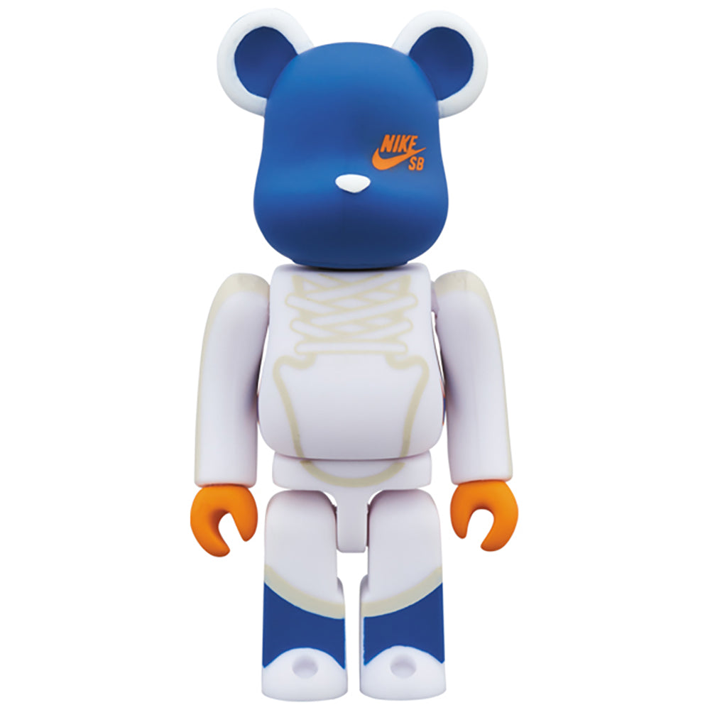 BE@RBRICK NIKE SB WHITE 100％ & 400％_1