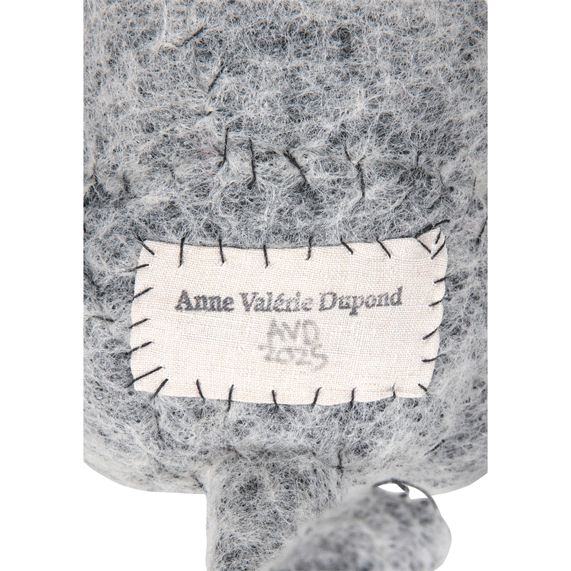 #046 Anne Valerie Dupond Jules