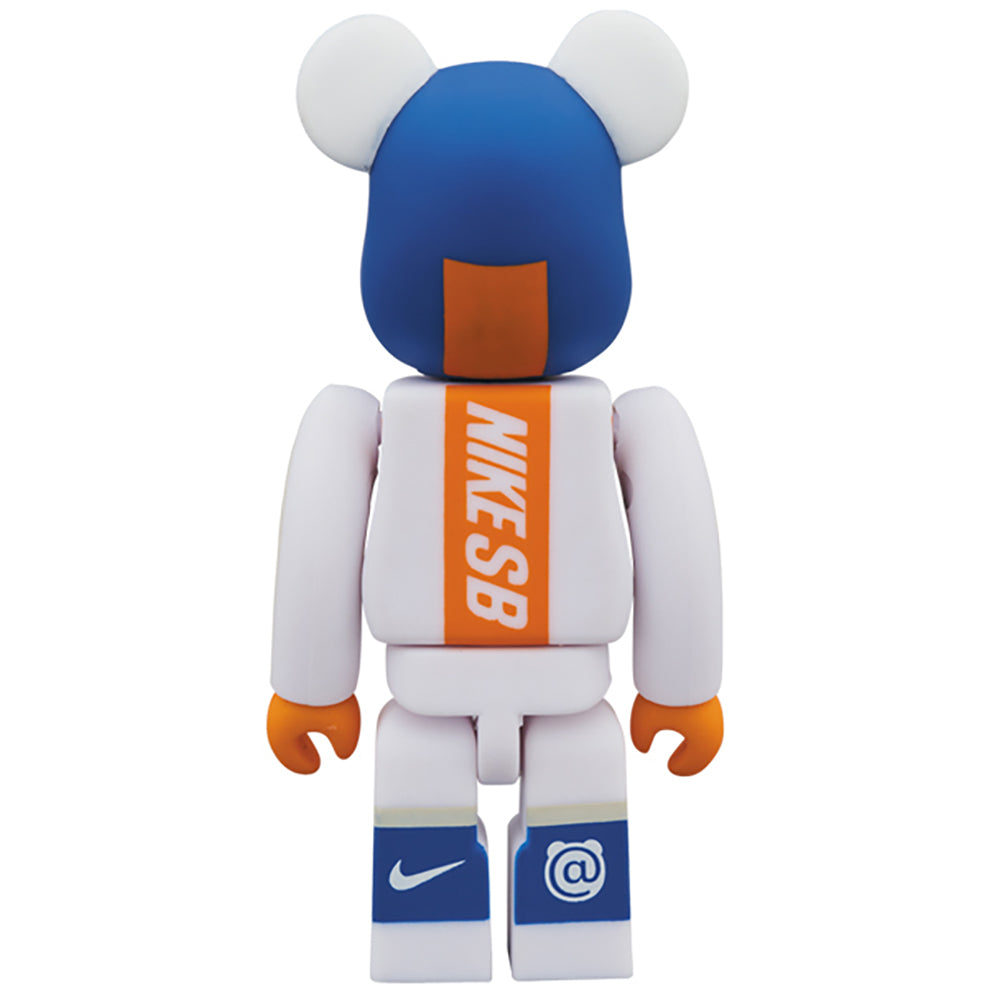 BE@RBRICK NIKE SB WHITE 100％ & 400％_2