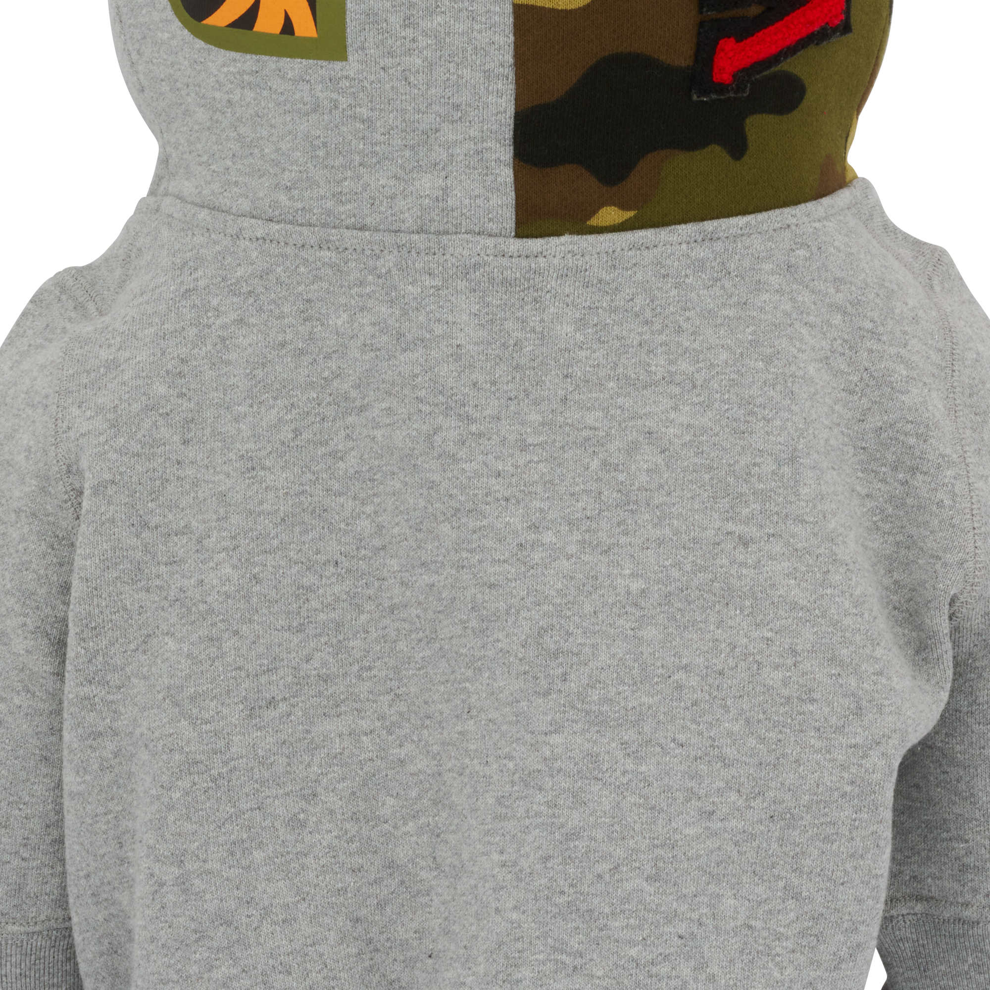 BE@RBRICK BAPE(R) LEGACY CAMO SHARK GRAY／RED／NAVY 1000％
