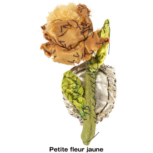 #095 Anne Valerie Dupond Petite fleur jaune