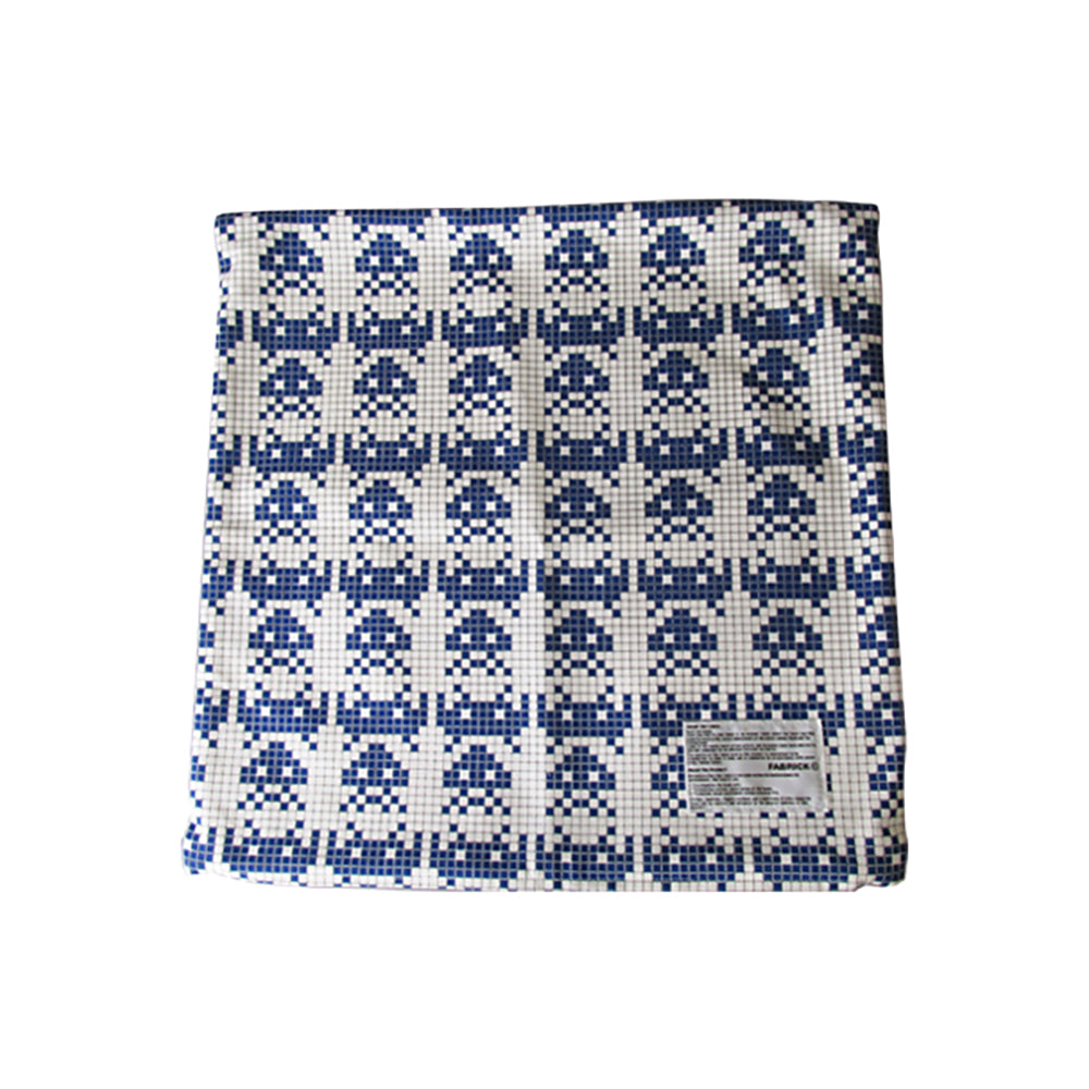 MLE SPACE INVADERSシリーズ SQUARE CUSHION COVER_0