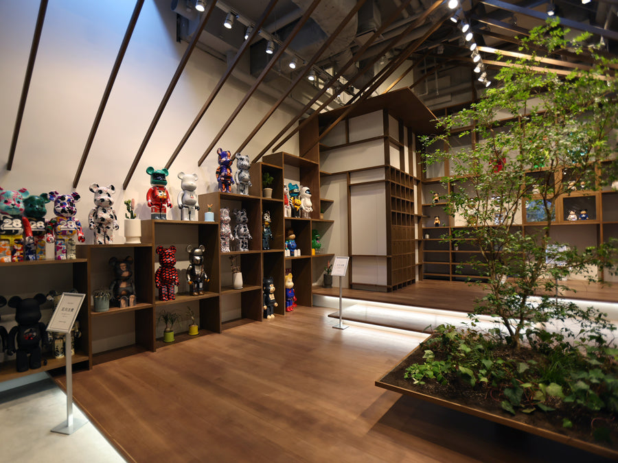 MEDICOM TOY PLUS | MEDICOM TOY OFFICIAL STORE