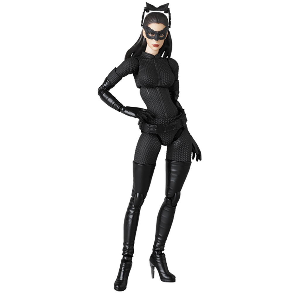 MAFEX SELINA KYLE_0
