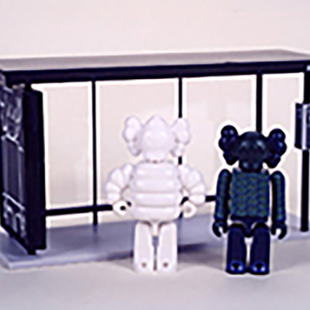 KAWS KUBRICK [set4] (BOXセットタイプ）_0