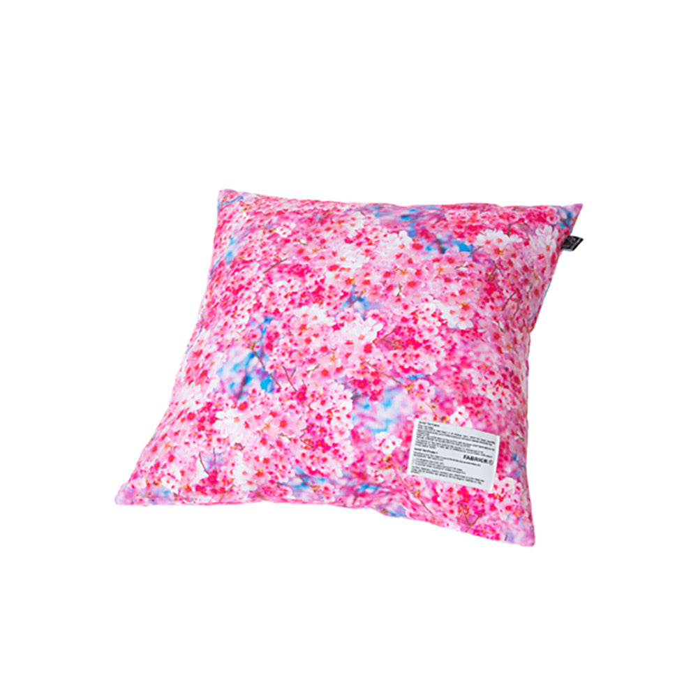 MLE M / mika ninagawa シリーズ『SAKURA』 SQUARE CUSHION COVER + PILLOW_0