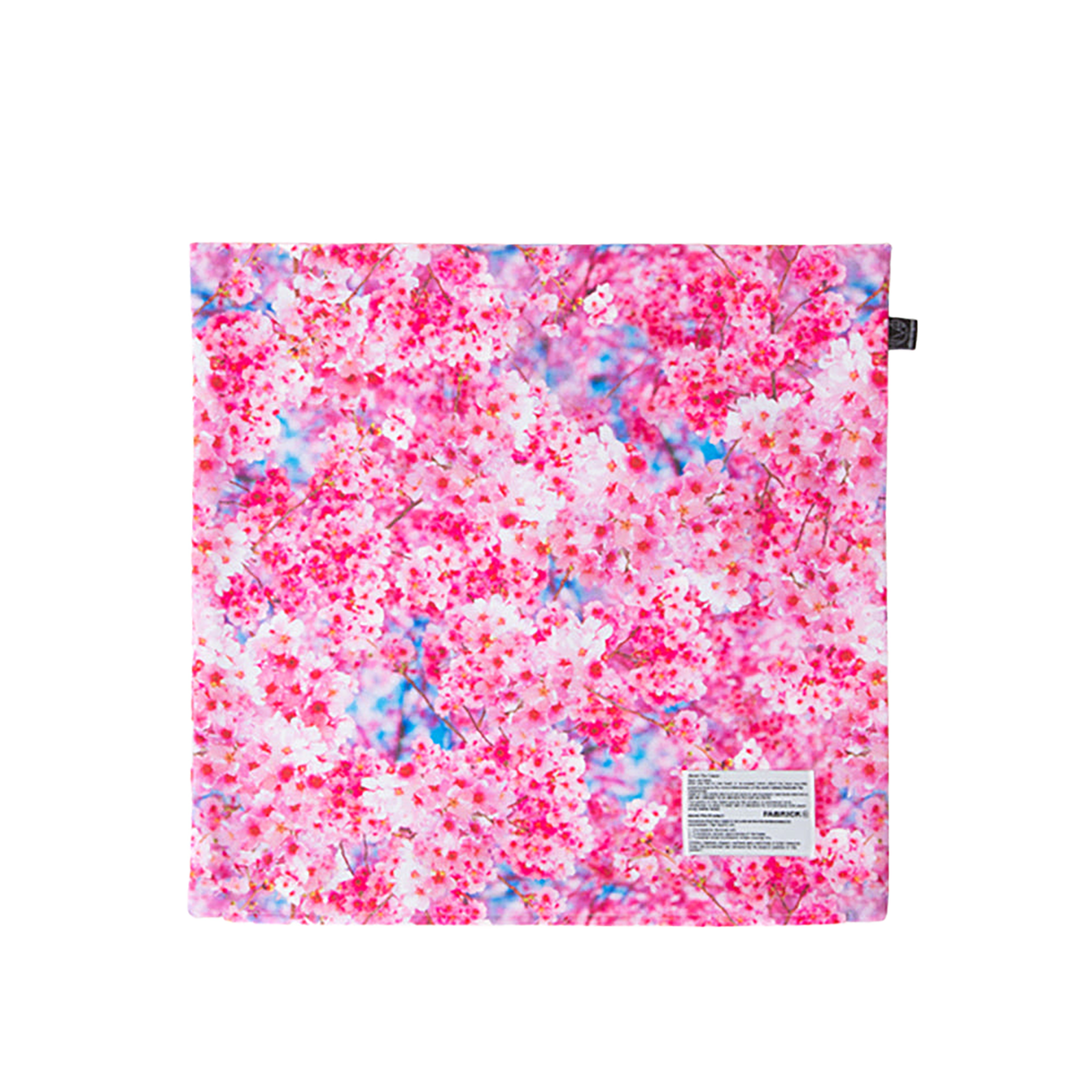 MLE M / mika ninagawa シリーズ『SAKURA』 SQUARE CUSHION COVER