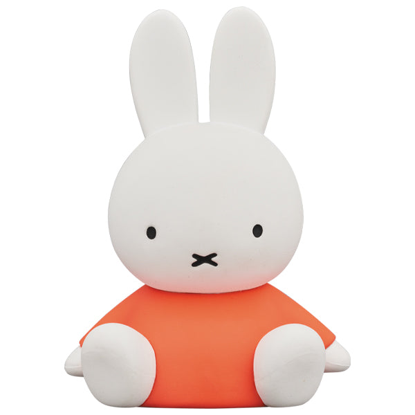 UDF 迪克·布鲁纳（系列 4）坐在米菲