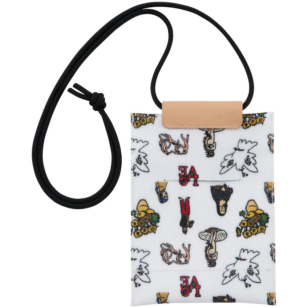 MLE FABRICK × NAIJEL GRAPH MOBILE BAG