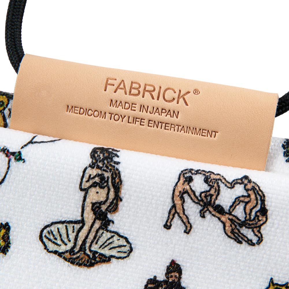 MLE FABRICK × NAIJEL GRAPH MOBILE BAG